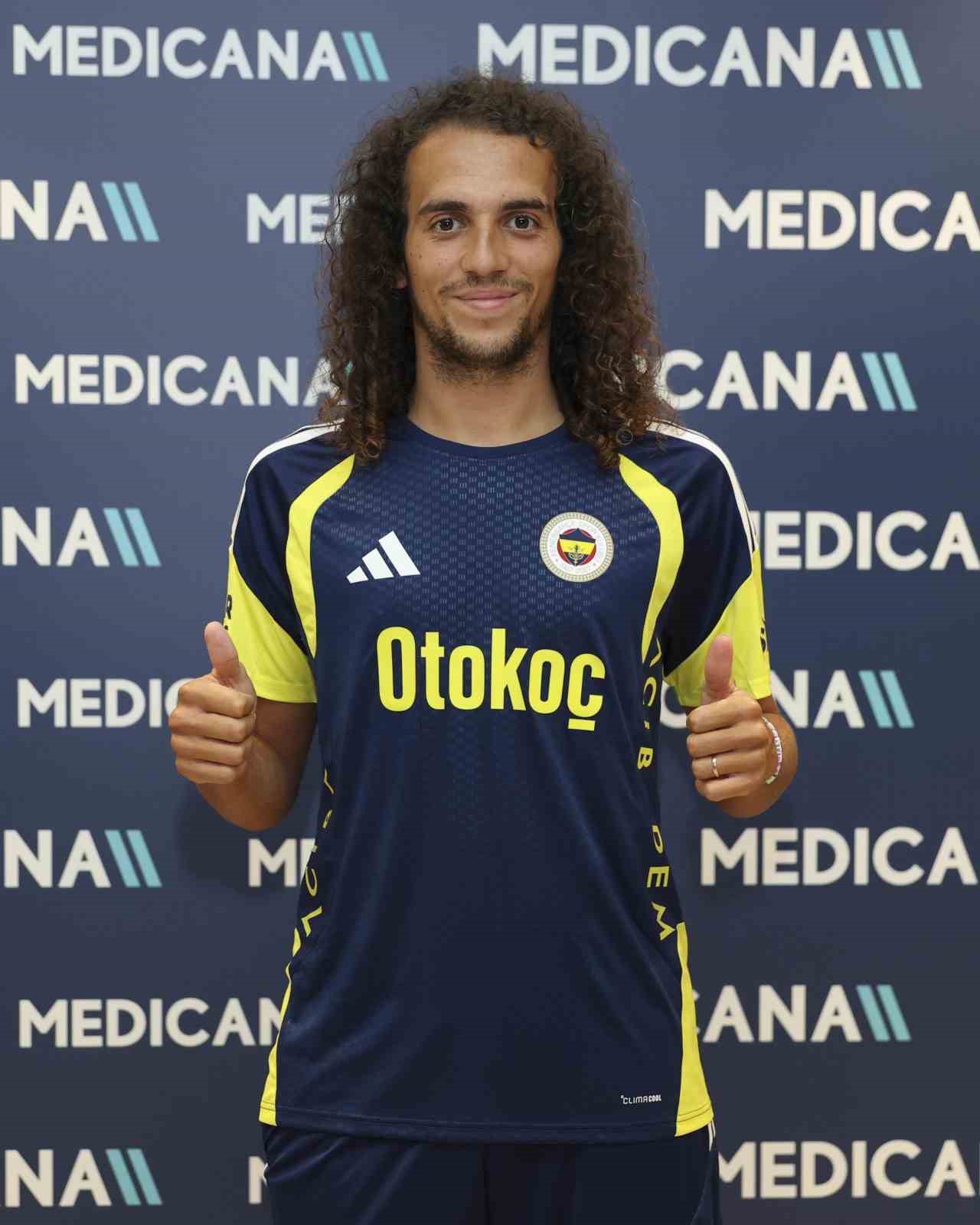 Fenerbahçe’de sağlık kontrolleri devam ediyor