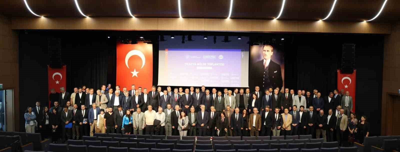 Memet Aslan: "Trakya’dan Doğu Anadolu’ya kadar tüm bölgelerimizin kalkınması için çalışıyoruz"