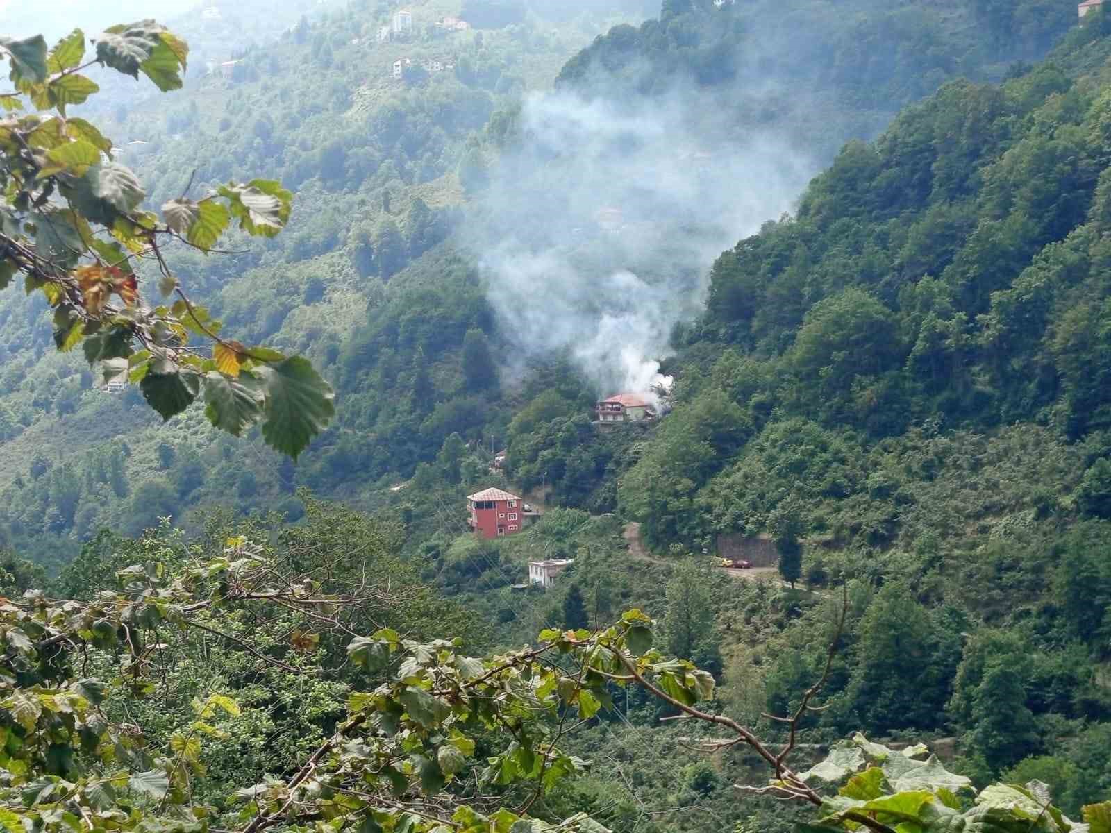 Trabzon’da odunluk yangın: 1 yaralı