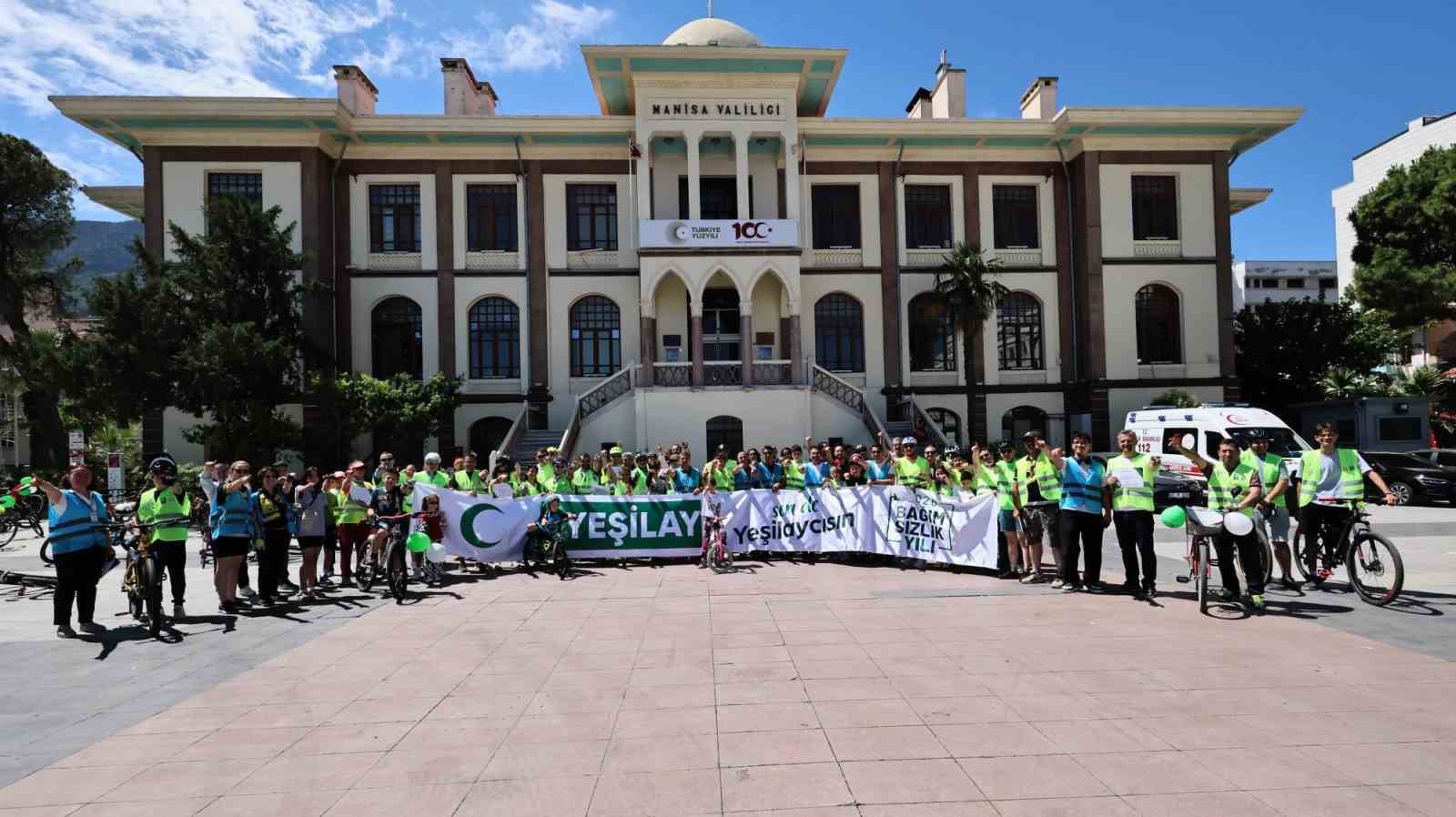 Manisa’da Yeşilay’dan sağlıklı yaşam için bisiklet turu