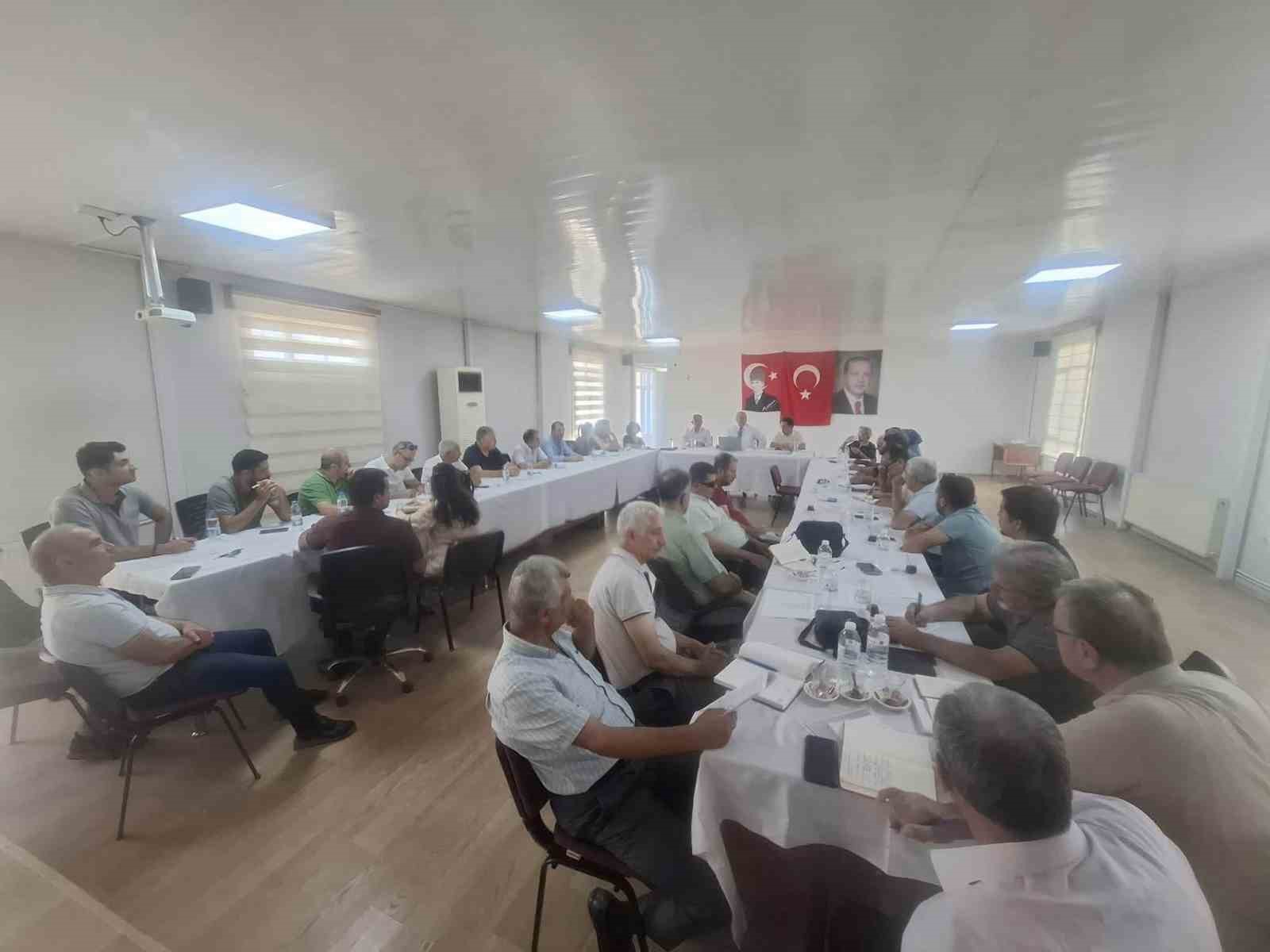 Okul müdürleri yeni eğitim yılı öncesi bir araya geldi