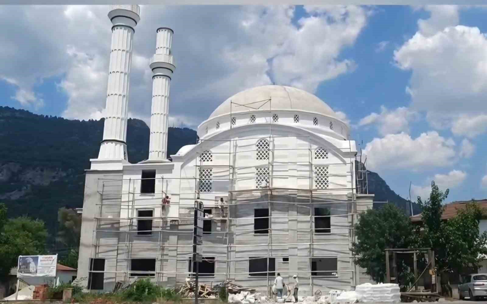 K&ouml;yceğiz Zeytinalanı Merkez Camii inşaatı hızla y&uuml;kseliyor