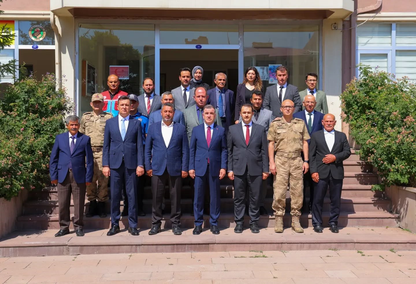 Vali Eldivan’dan Kaymakam Yıldırım’a Ahat’a hayırlı olsun ziyareti