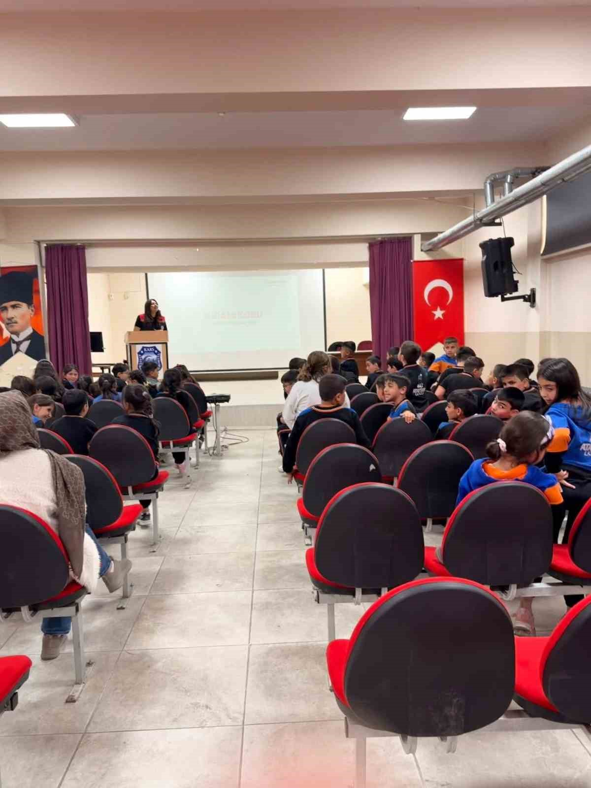 Kars&rsquo;ta &ouml;ğrenciler gıda israfına karşı bilin&ccedil;lendirildi