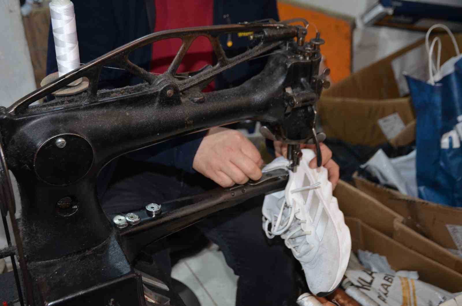 Babasından miras kalan mesleği 26 yıldır s&uuml;rd&uuml;r&uuml;yor