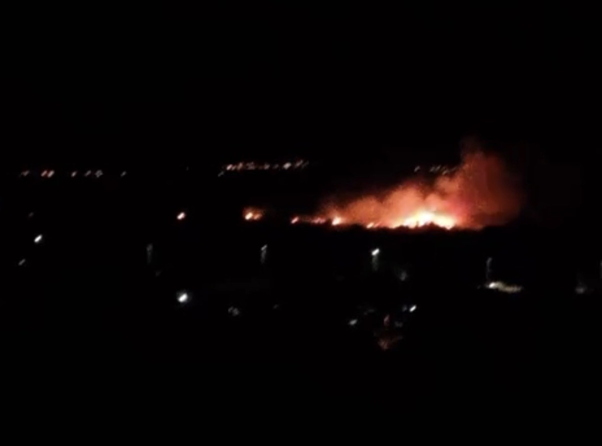 Denizli&rsquo;de ovalık alanda yangın paniği