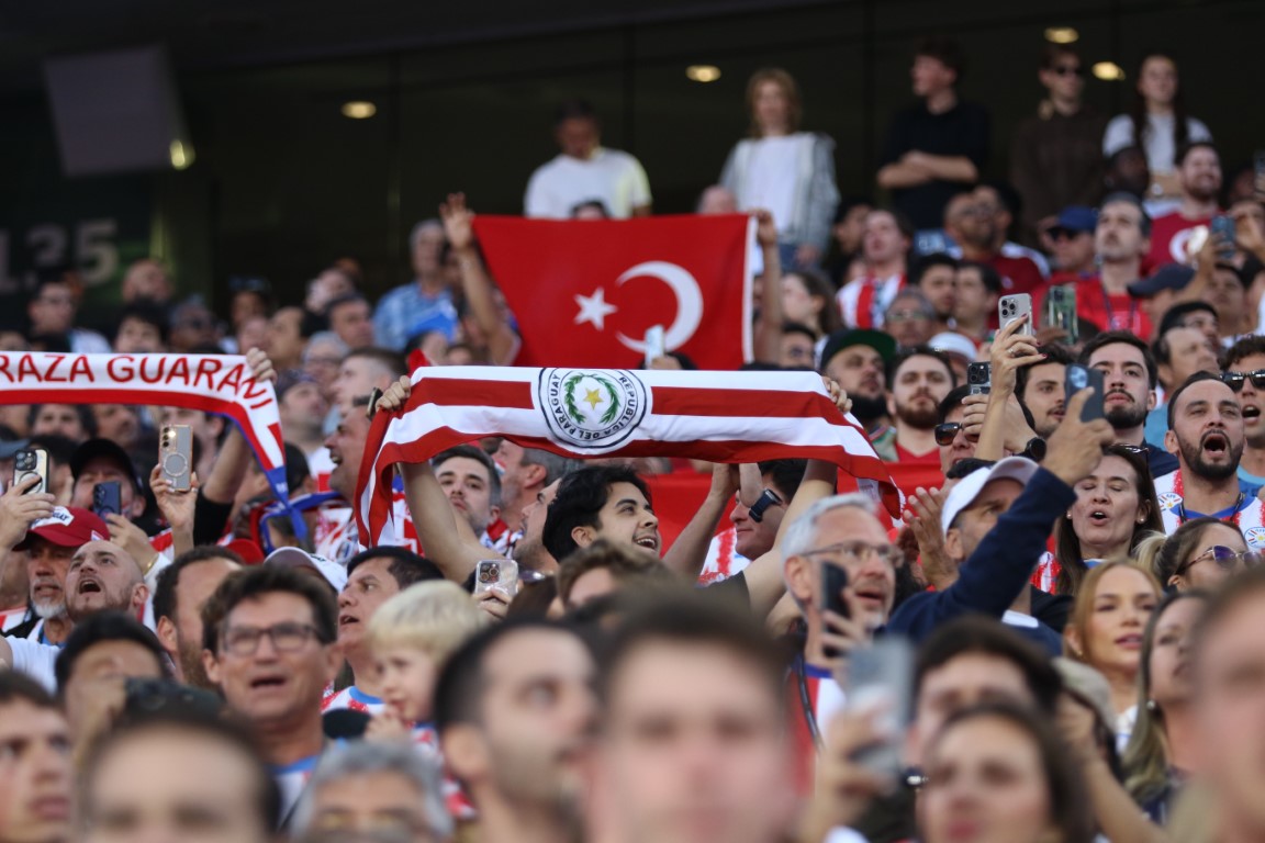 Türkiye - Paraguay maçını 68 bin 827 taraftar takip etti