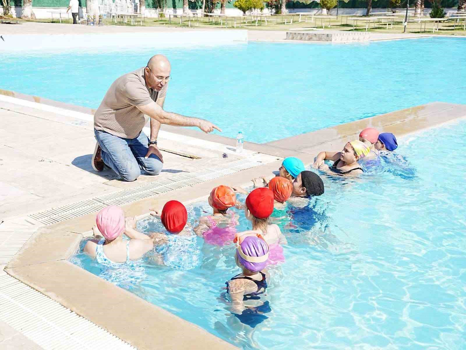 Başkan Zencirci, yaz spor kurslarını ziyaret etti
