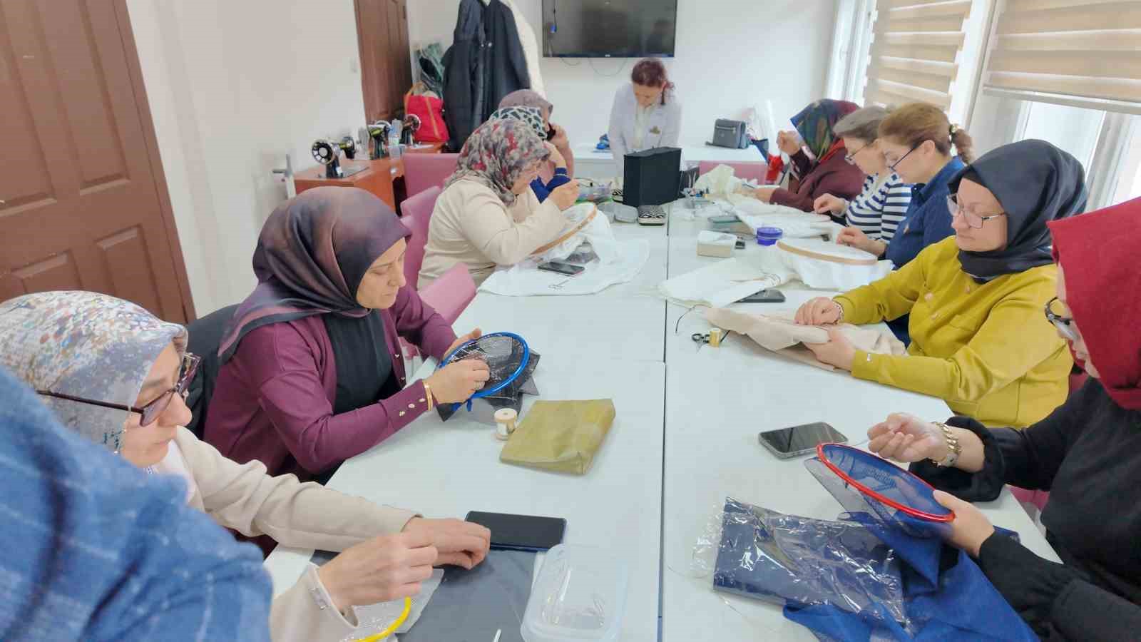 Unutulmaya yüz tutmuş el sanatları KAYMEK’te yeniden hayat buluyor