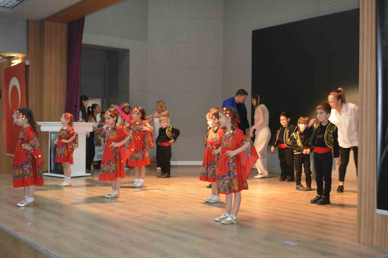 Ayvalık&rsquo;ta &ouml;zel &ouml;ğrencilerden anlamlı g&ouml;sterim