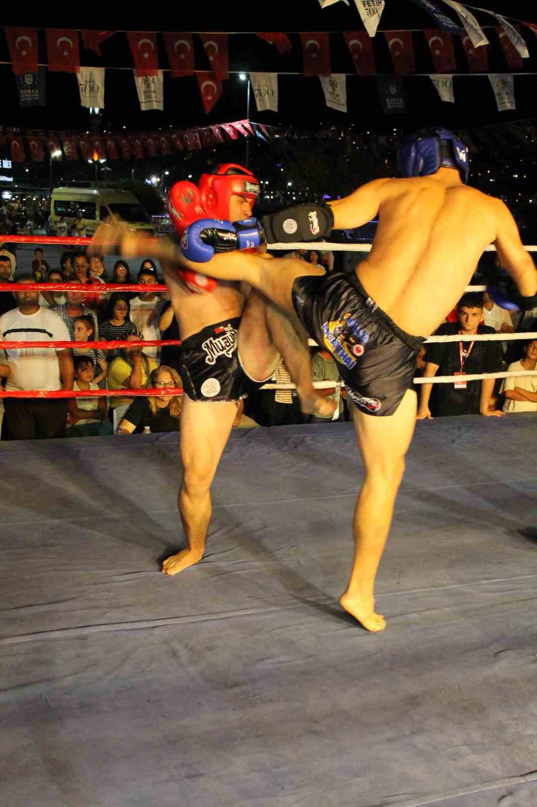 Muaythai şampiyonluk kemerleri Manisa&rsquo;ya geldi