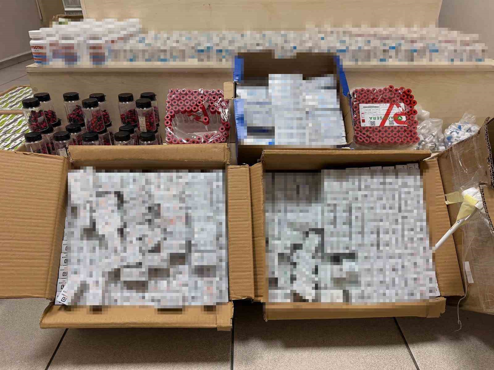 İzmir’de 11,2 milyon TL’lik kaçak kas geliştirme ilacı ele geçirildi