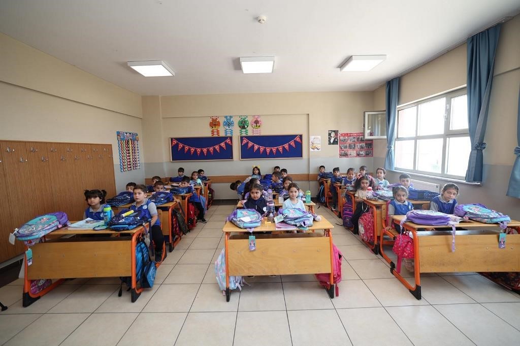 Dilovası’nda birinci sınıflara çanta ve kırtasiye desteği sağlanacak
