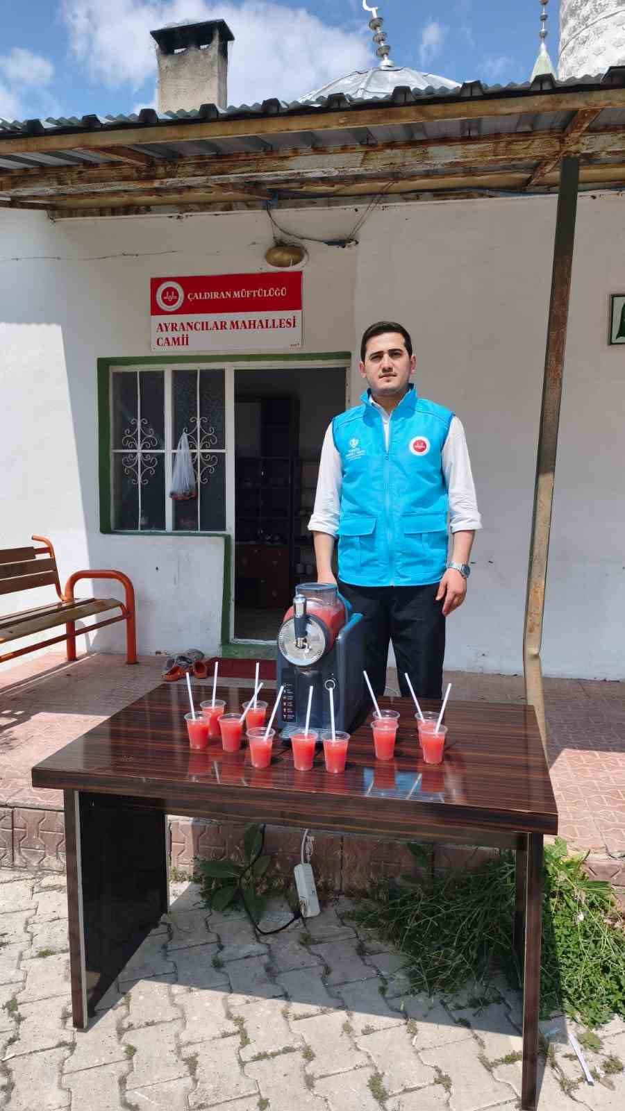 &Ccedil;aldıran&rsquo;da gen&ccedil;lik r&uuml;zgarı ve "Dondurmacı Hoca" Coşkusu: Yaz Kur&rsquo;an kursları turnuvalarla renkleniyor