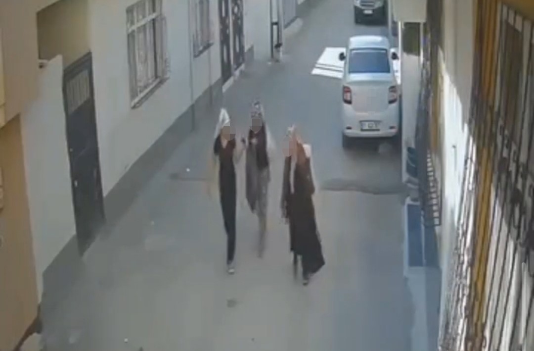 Adana’da kadın hırsızlar girdikleri evden pirinç, bulgur, makarna ve elektrikli ocak çaldı