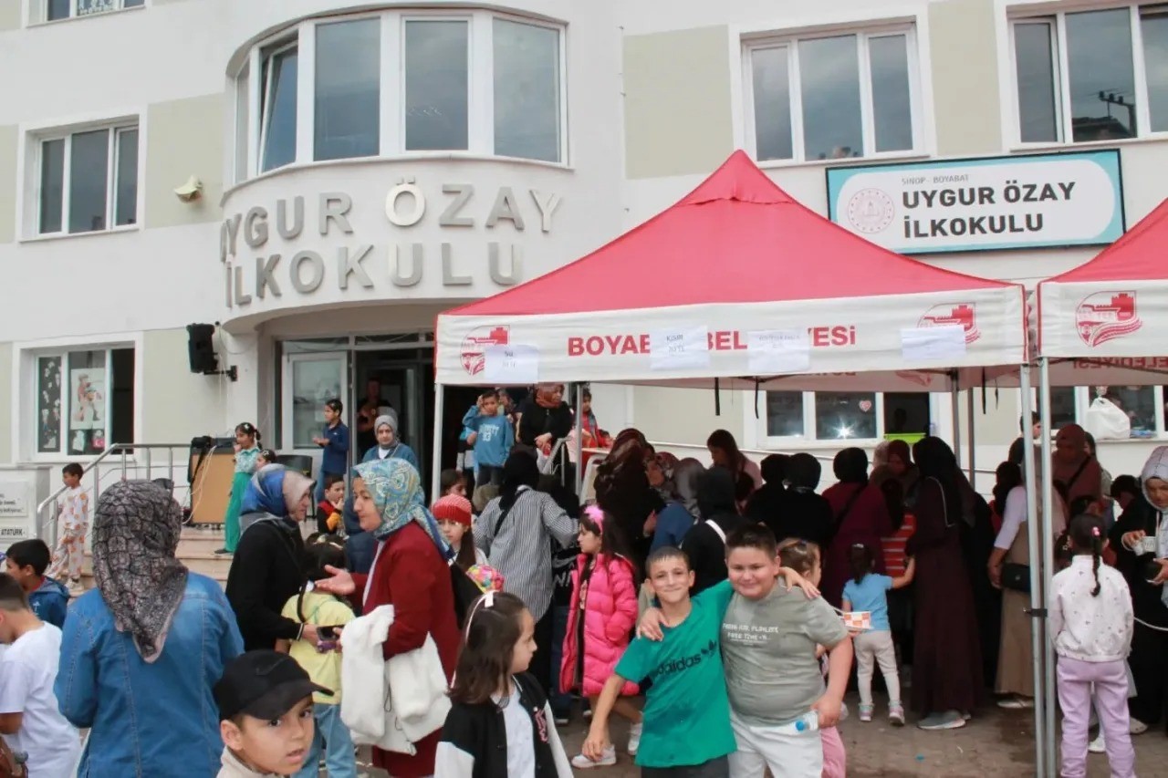 Boyabat’ta çocuk oyunları şöleni
