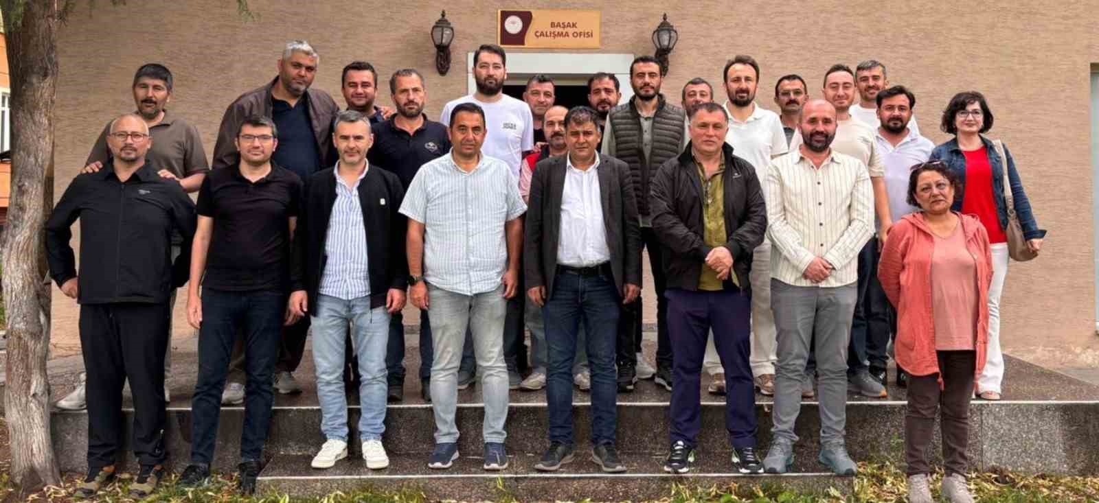 Güvenli elektronik küpe sistemi ve KKKA hastalığına karşı kene mücadelesi eğitimi gerçekleştirildi