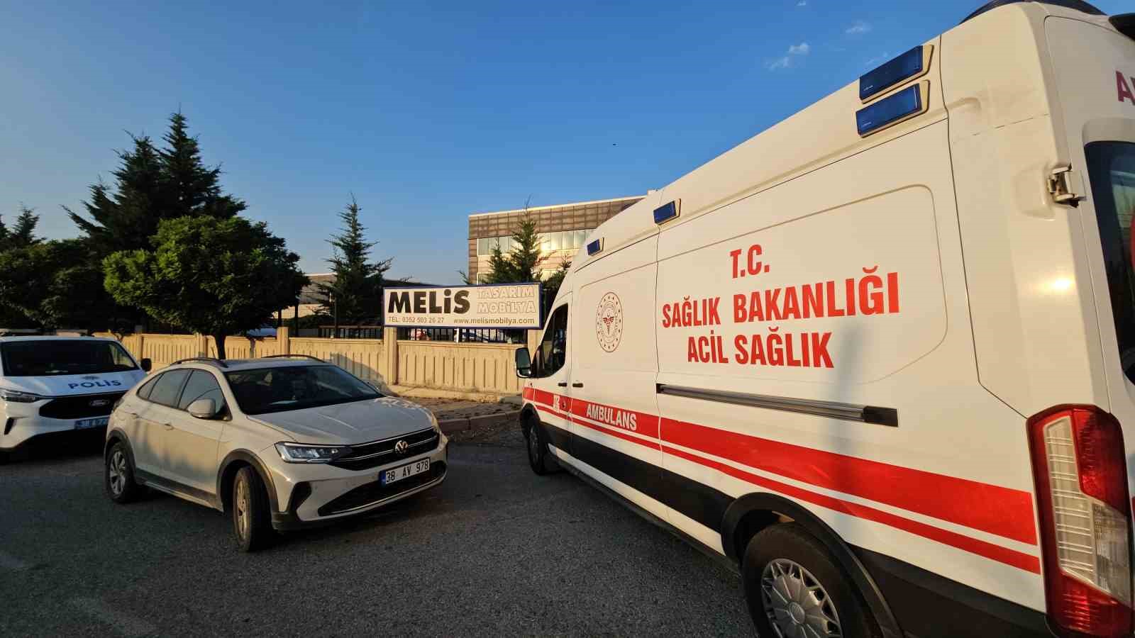 Kayseri&rsquo;de bir şahıs fabrika &ouml;n&uuml;nde intihar etti