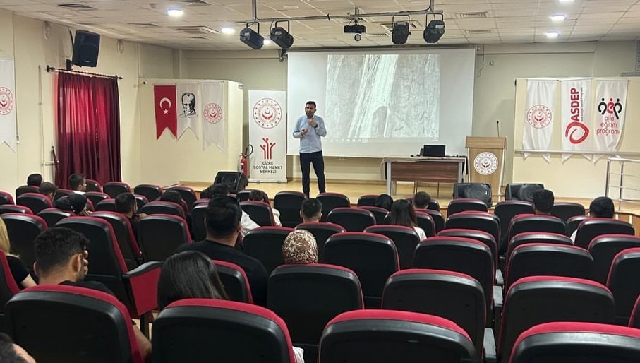 Cizre’de evlilik öncesi gençlere aile hayatının temelleri anlatıldı
