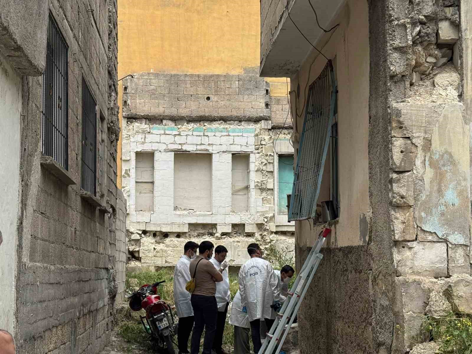 Yalnız yaşayan kadın &ouml;l&uuml; bulundu