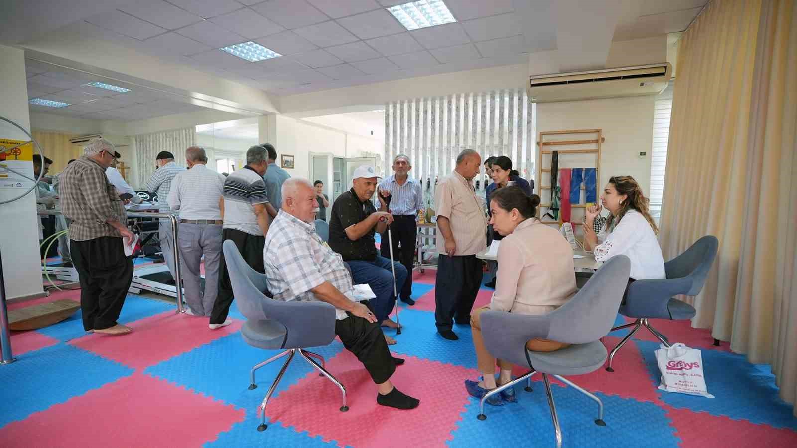 Kahramanmaraş’ta Aktif Yaşam Merkezi, Halk Sağlığı Haftasında sağlık üssü oldu