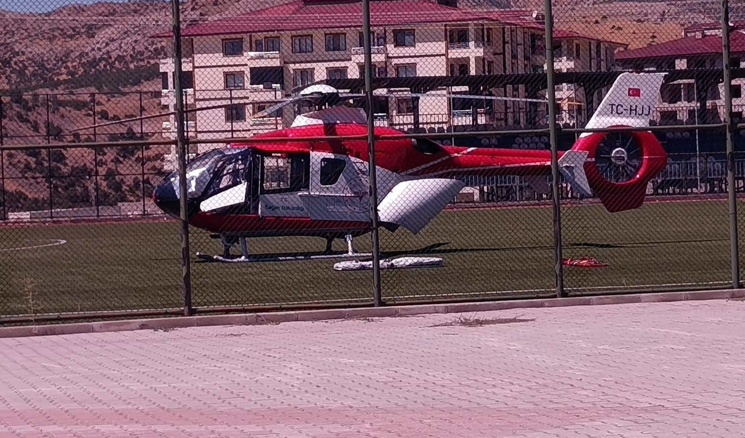 Malatya’da sulama havuzuna düşen traktörün sürücüsü ağır yaralandı