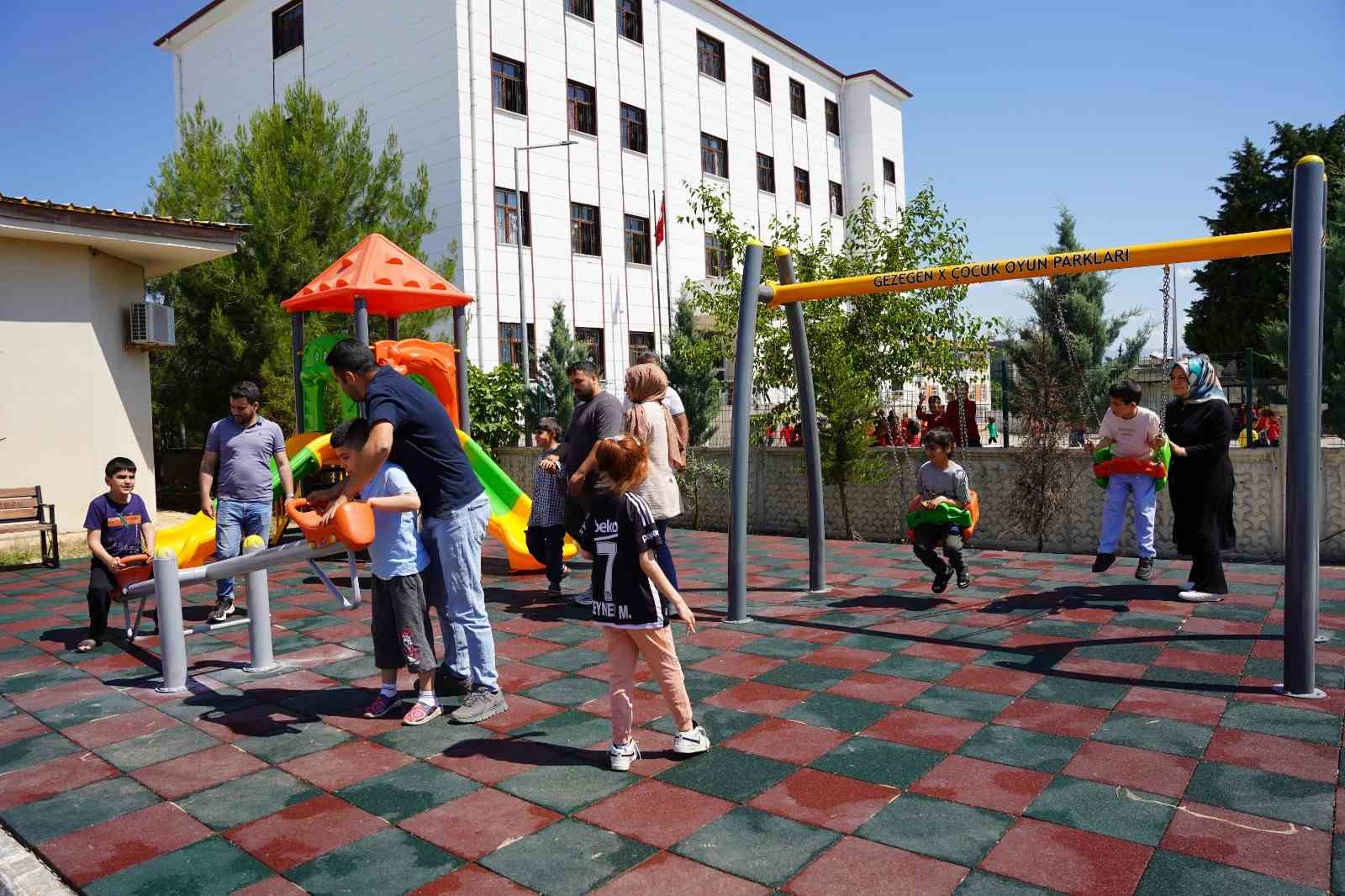 Kahta&rsquo;da &ouml;zel &ouml;ğrencilere anlamlı destek