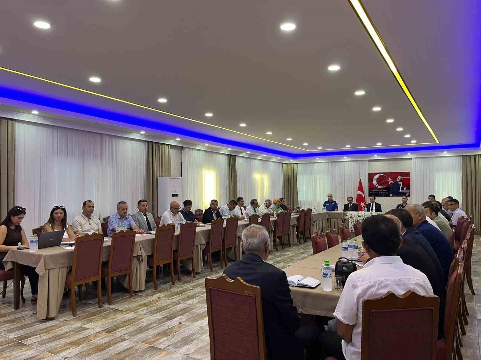 Bozyazı’da okul ve çevrelerinde güvenlik tedbirleri değerlendirildi