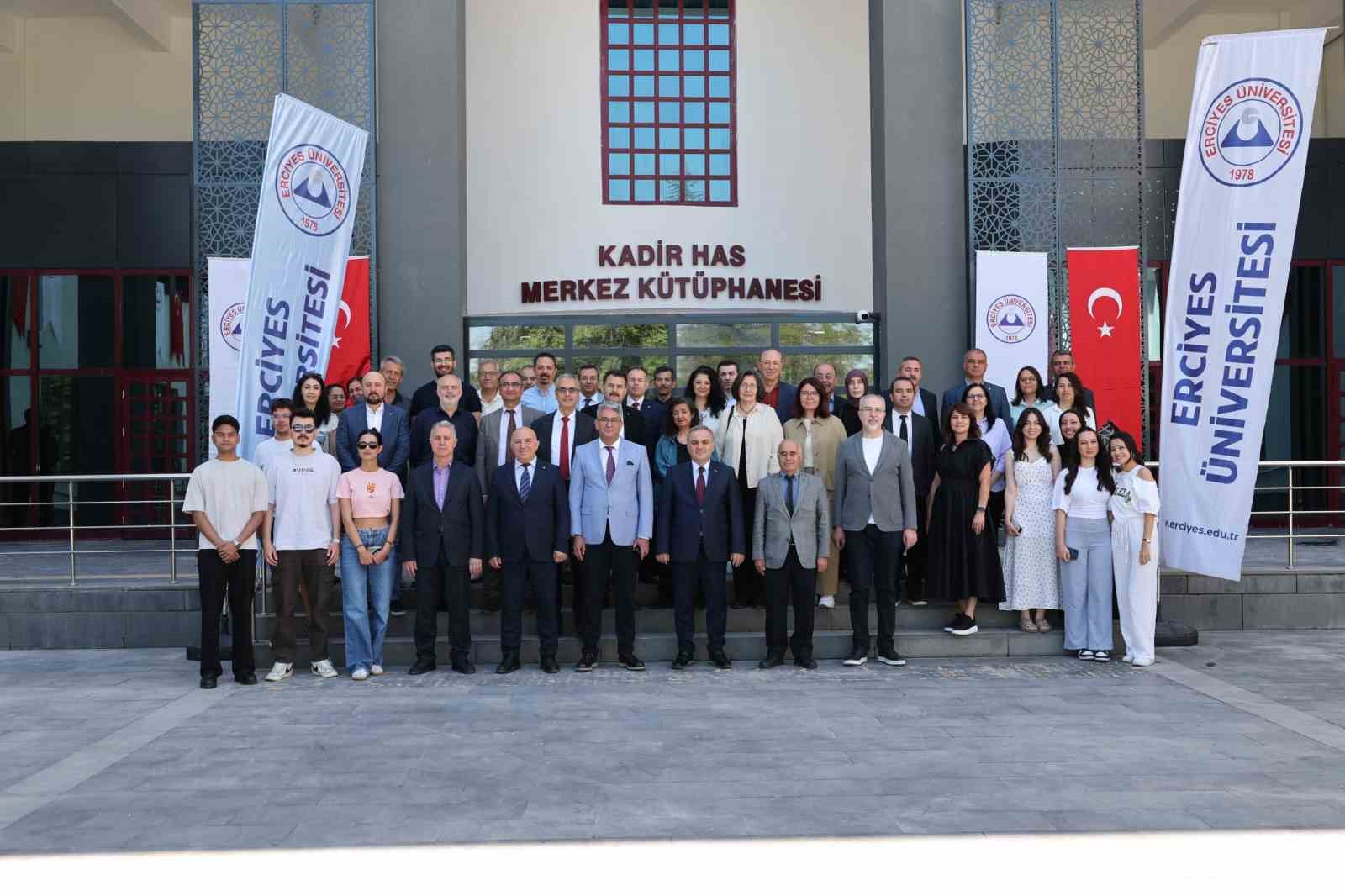 ERÜ’nün yenilenen Kadir Has Merkez Kütüphanesi hizmete açıldı