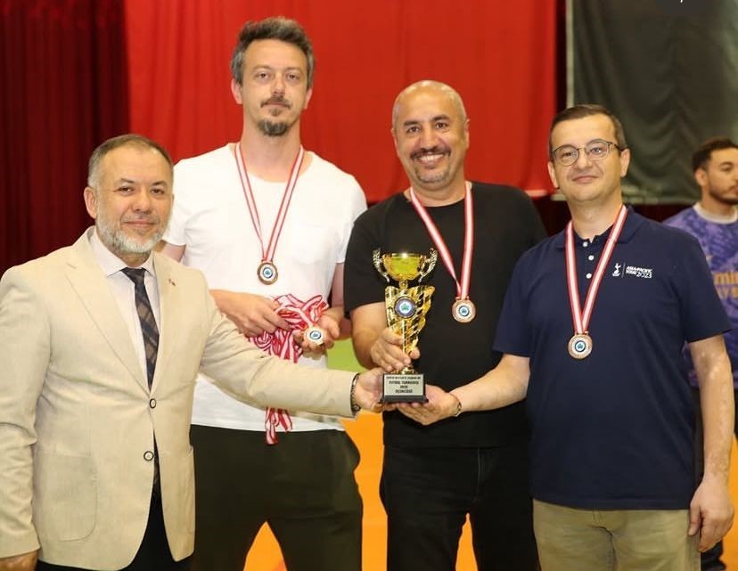 ESOGÜ Personel Turnuvasında kupalar sahiplerini buldu