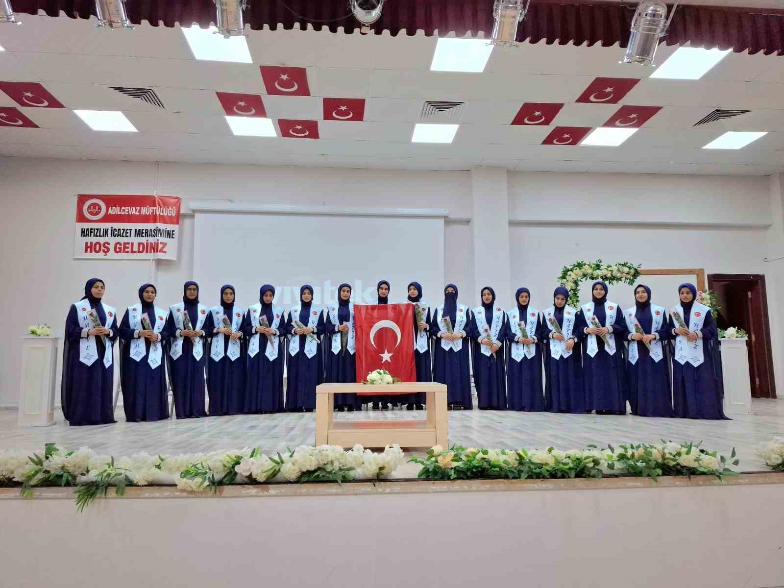 Adilcevaz’da ‘Hafızlık İcazet Merasimi’ yapıldı