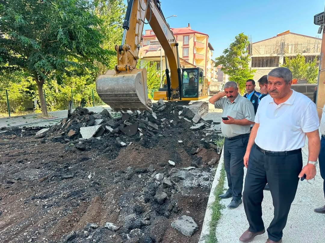 Patnos Belediyesi’nden Atatürk Mahallesi’ne ulaşım yatırımı