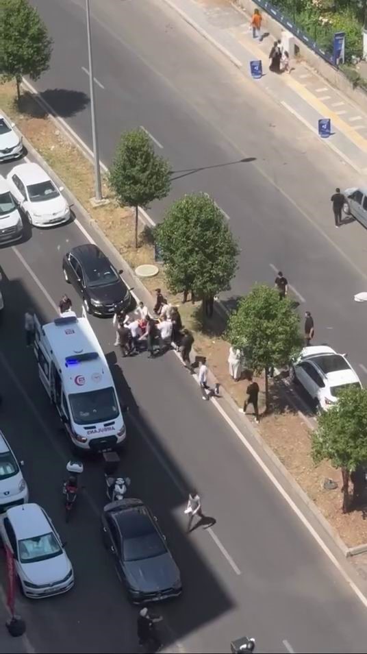 Diyarbakır’da yolun karşısına geçmeye çalışan çocuğa araç çarptı