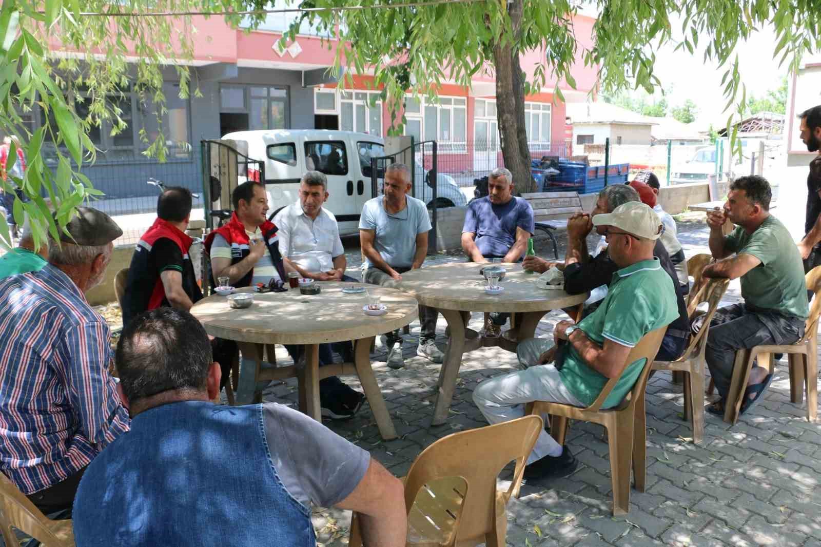 İl Tarım ve Orman Müdürü Koçaker, Uluköy’de çiftçilerle buluştu
