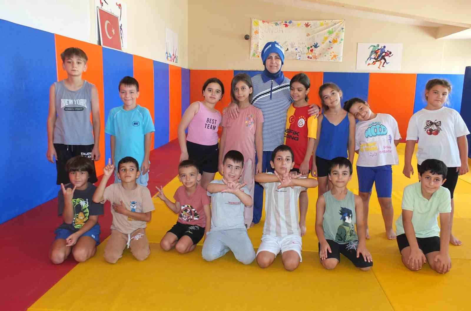 Burhaniye’de lisanslı sporcu sayısı 5 bine yaklaştı