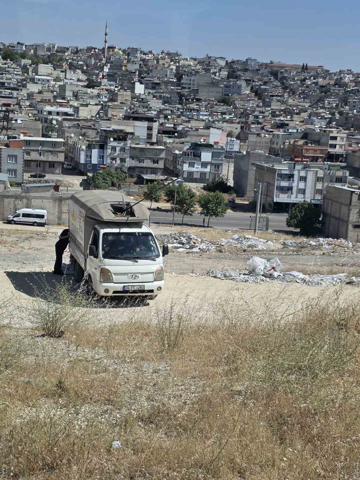Vatandaş fotoğrafladı, Şahinbey zabıta ekipleri yakaladı