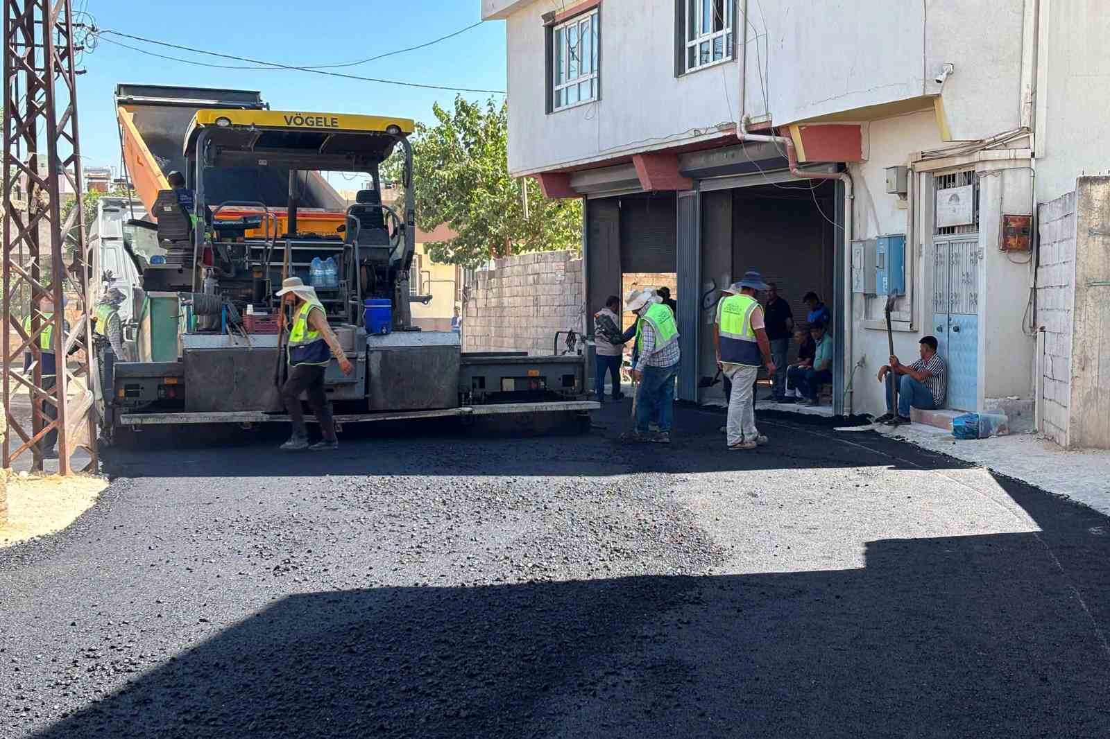 Büyükşehir’in Araban’da sıcak asfalt çalışması sürüyor