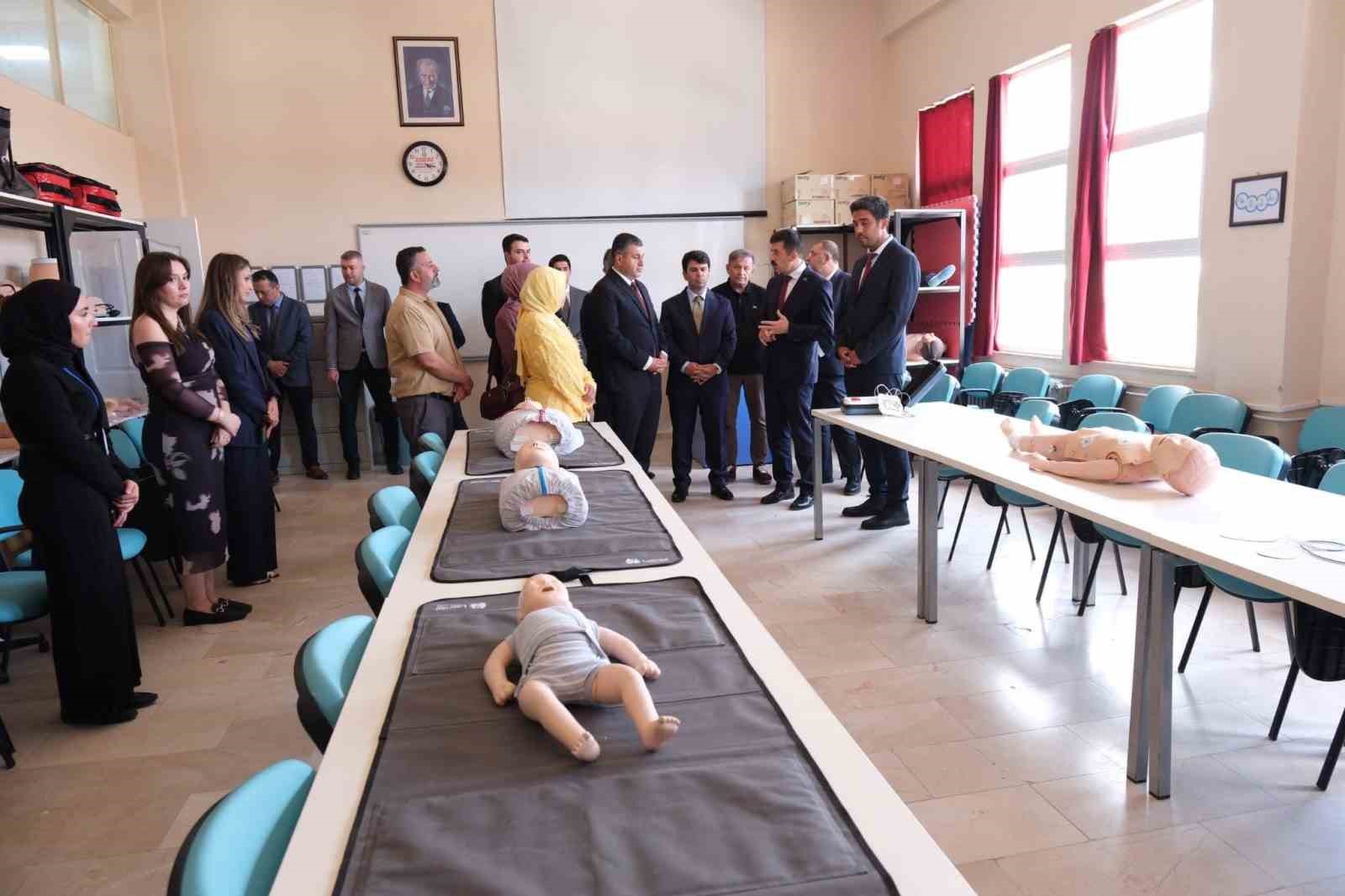 Gediz&rsquo;de &rsquo;İlkyardım Eğitim Merkezi&rsquo; hizmete girdi