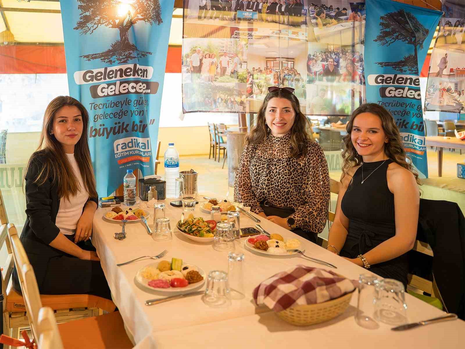 Radikal Eğitim Kurumları’ndan ’Gelenekten Geleceğe’ buluşması