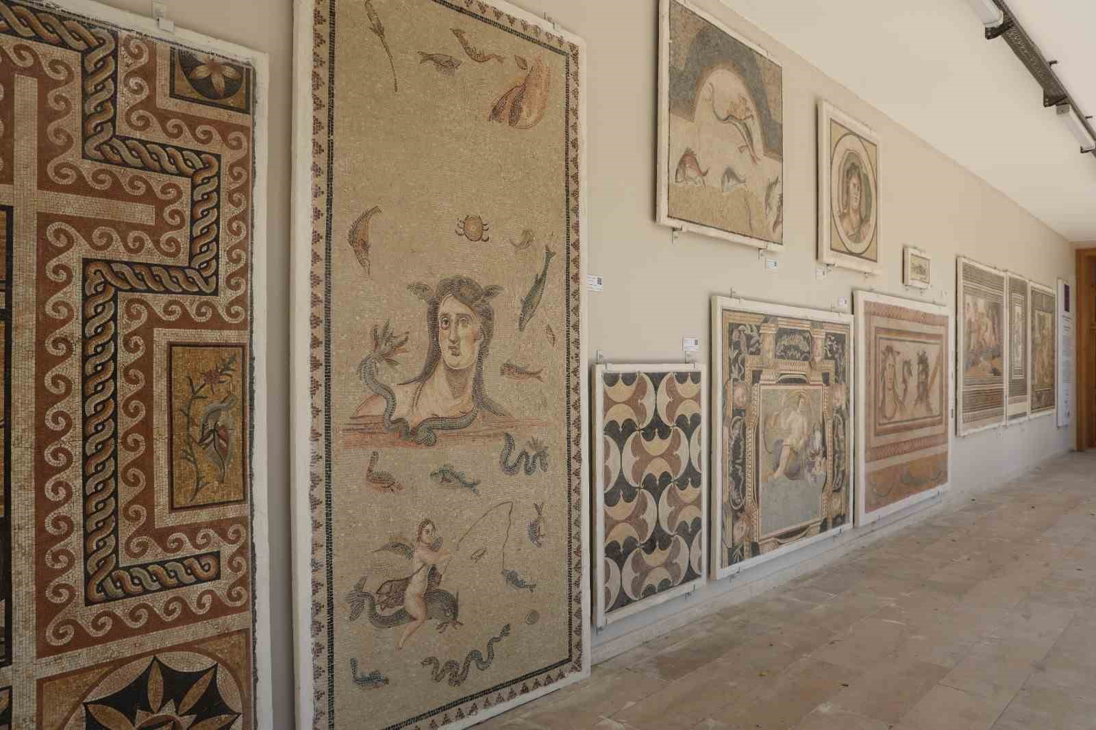 Antakya’nın dünyaya dağılan tarihi mirası, replika eserlerle sanat severlerle buluşuyor