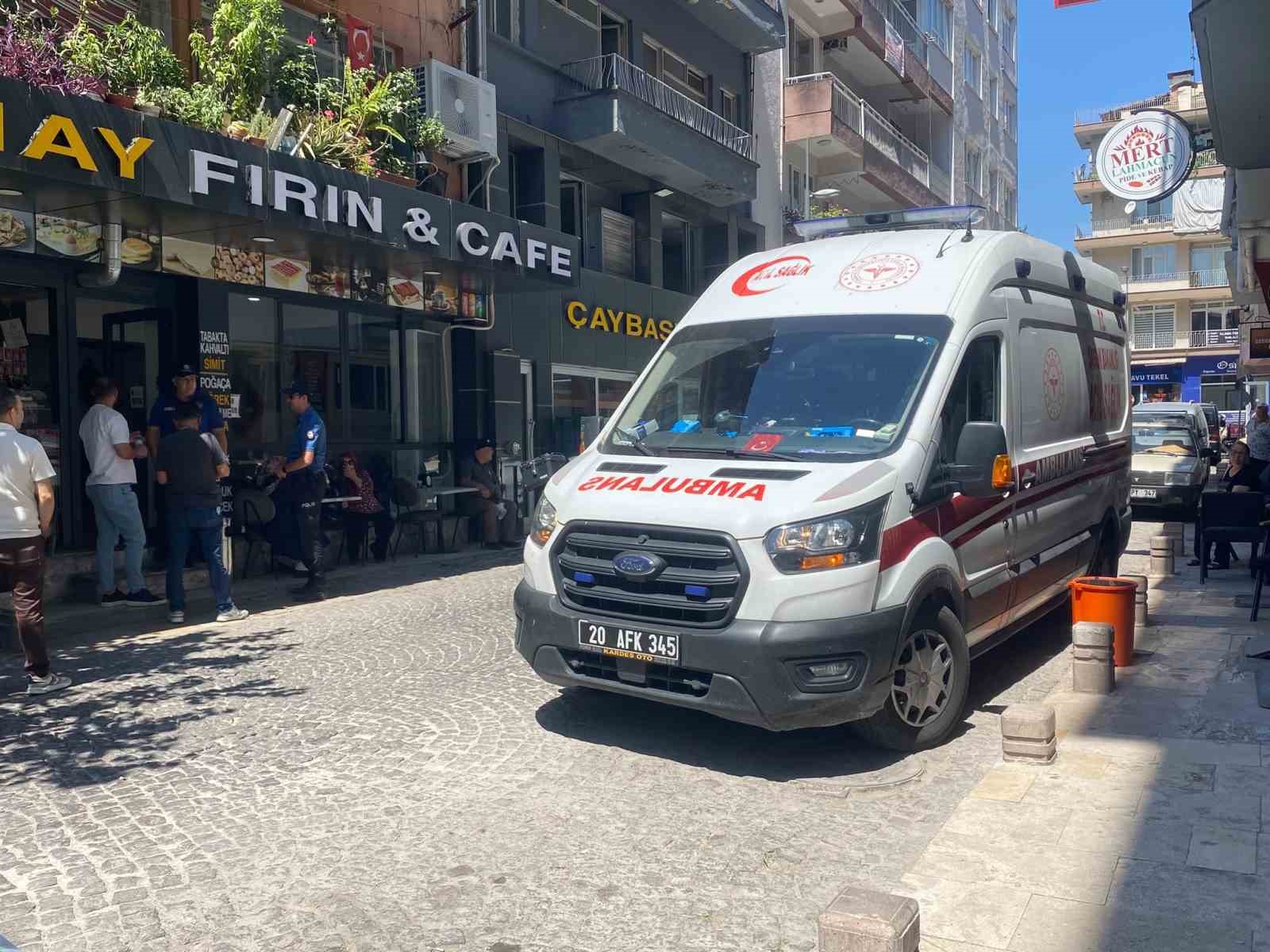 İş yerine giderken fenalaşan esnaf sığındığı pastanede hayatını kaybetti