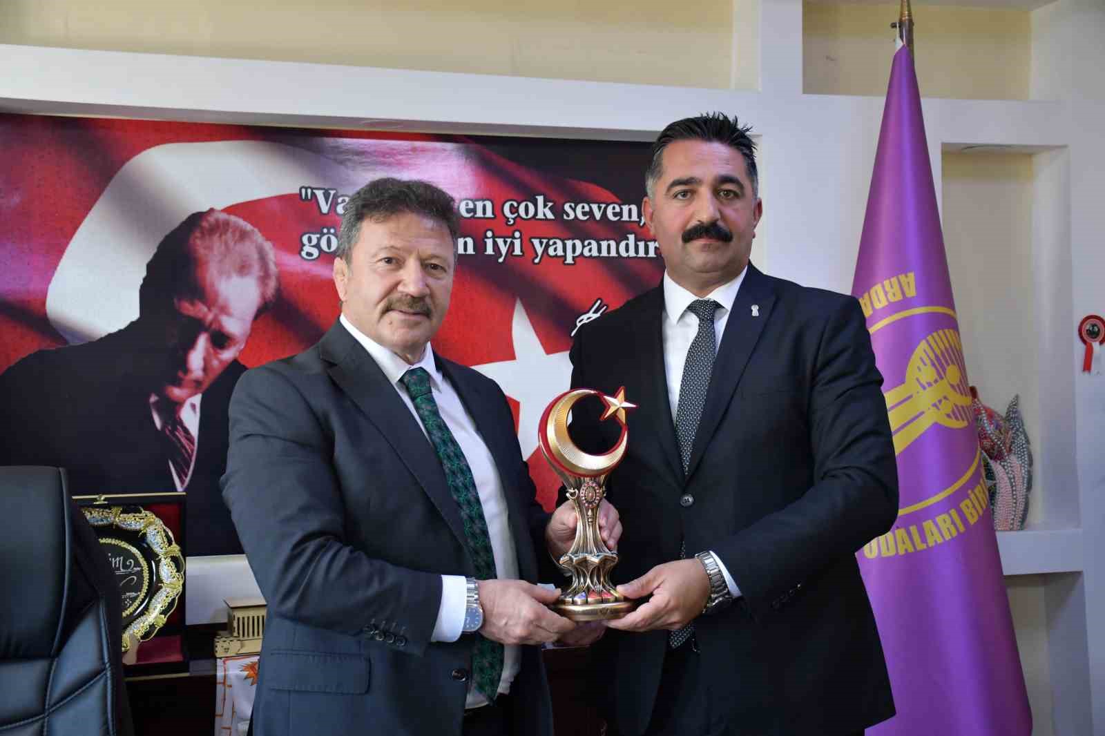 TESK Başkan Adayı Yiğiner Ardahan&rsquo;da