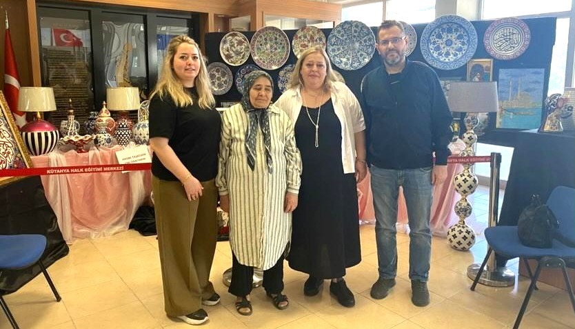 K&uuml;tahya&rsquo;da Hayat Boyu &Ouml;ğrenme Haftası Sergisi a&ccedil;ıldı