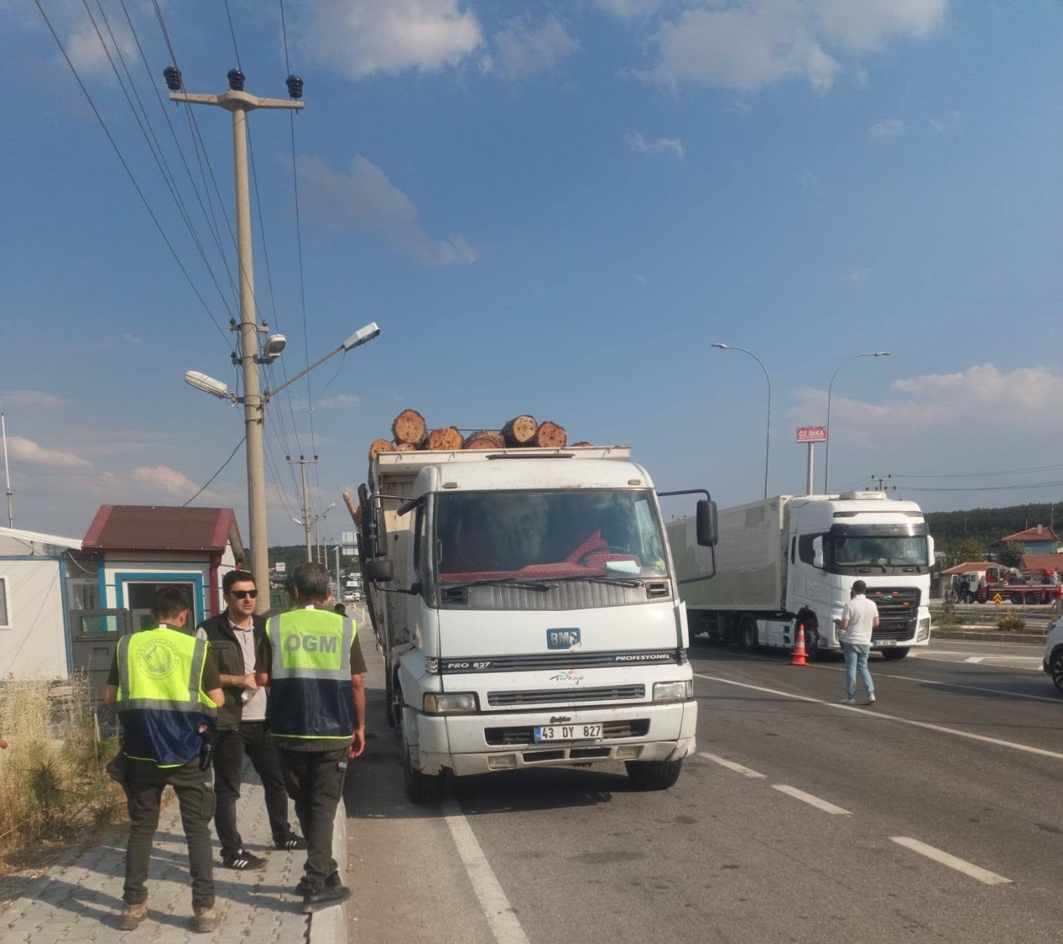 Kütahya’da orman emvali yüklü araçlara sıkı denetim