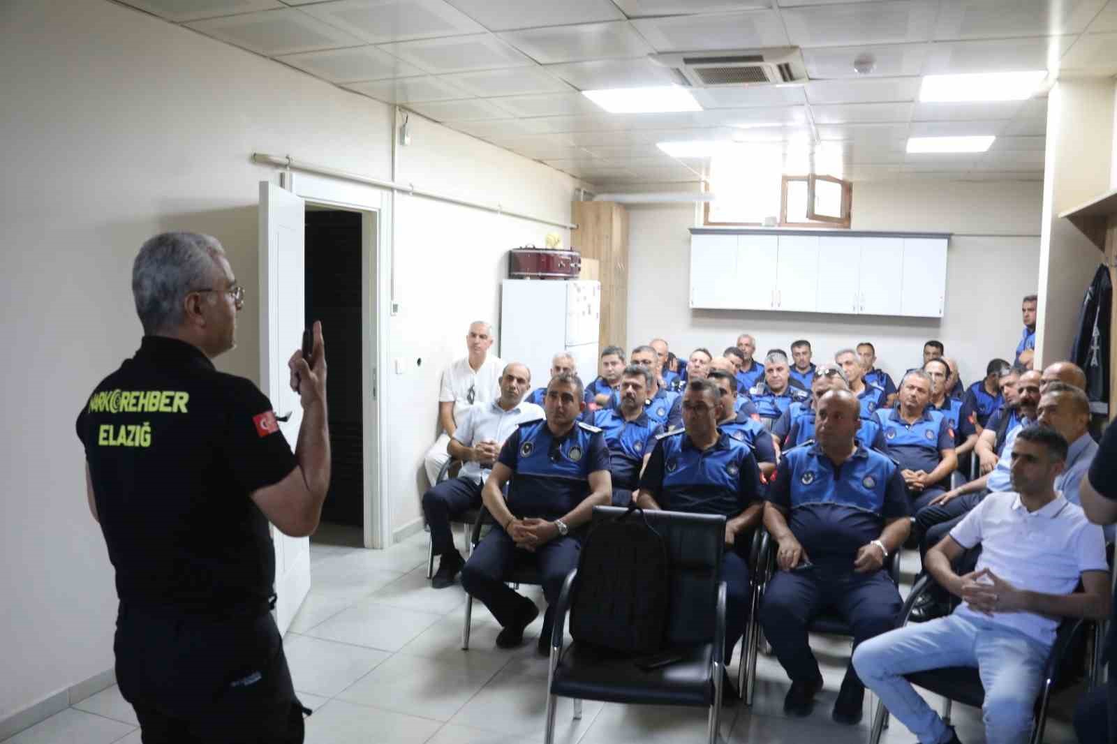 Elazığ’da Narkorehber semineri