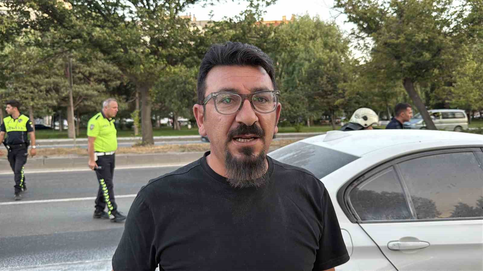 Sanayiden 10 dakika &ouml;nce aldığı otomobili yandı