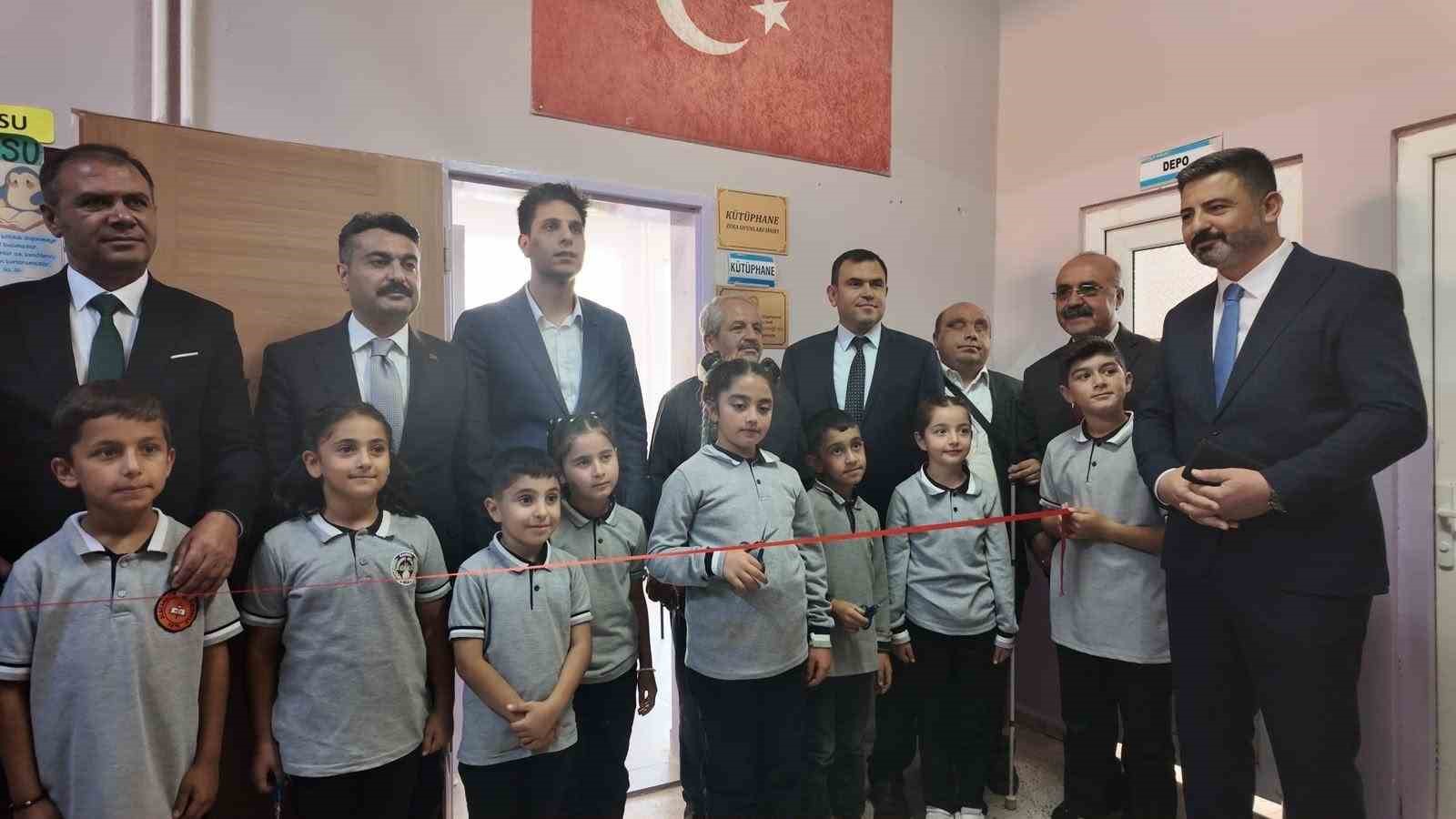 Alacahan’da öğrenciler için kütüphane ve zekâ oyunları sınıfı açıldı