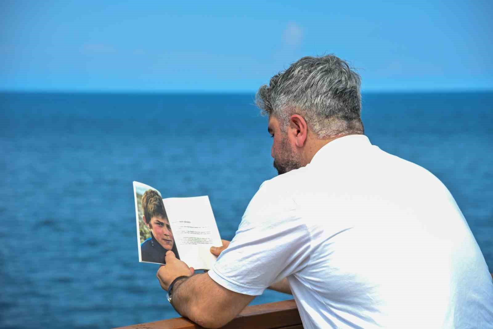 Eren B&uuml;lb&uuml;l i&ccedil;in yazılan şiirler kitaplaştırıldı