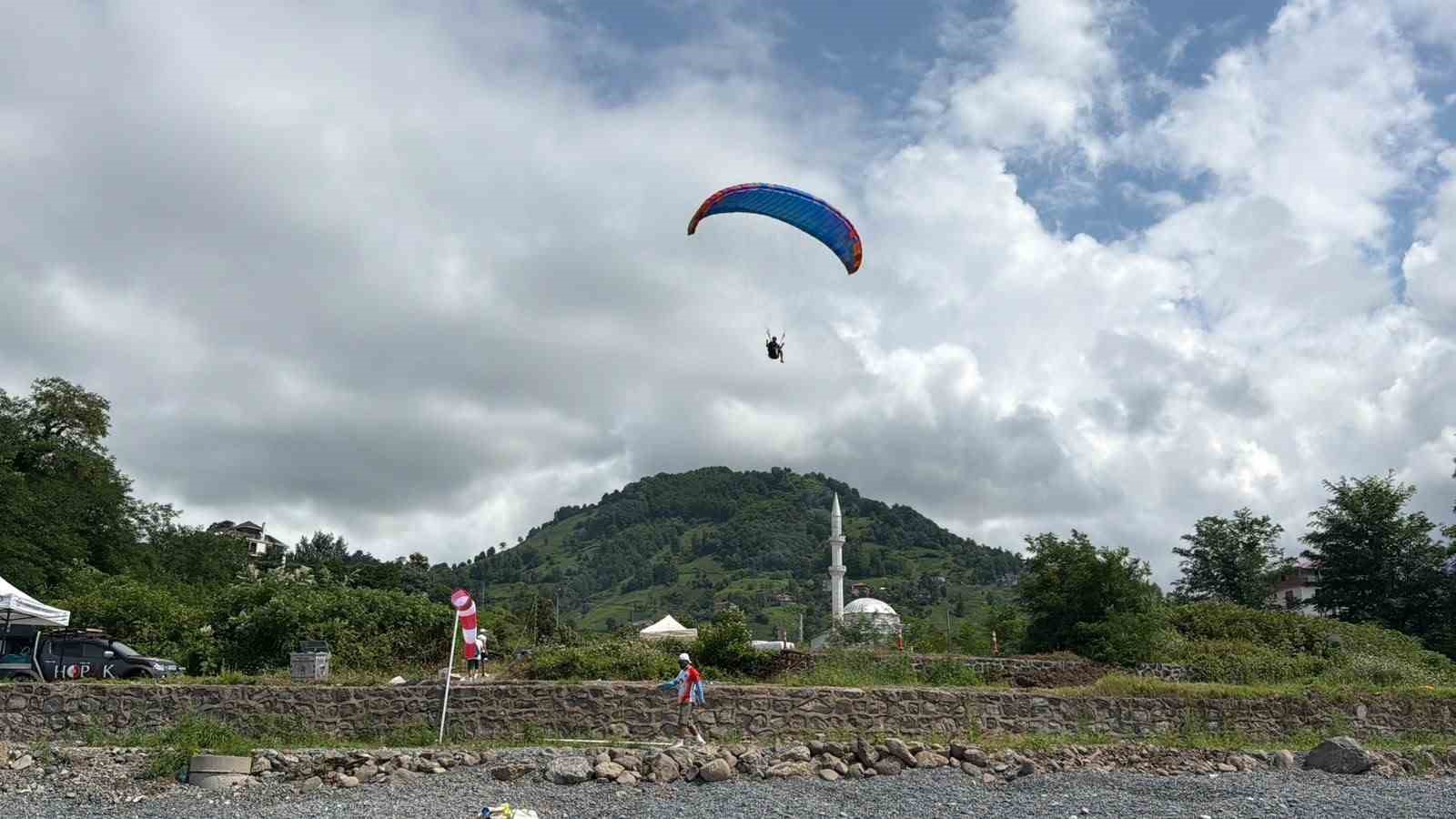 Artvin&rsquo;de Yama&ccedil; Paraş&uuml;t&uuml; T&uuml;rkiye Şampiyonası heyecanı başladı