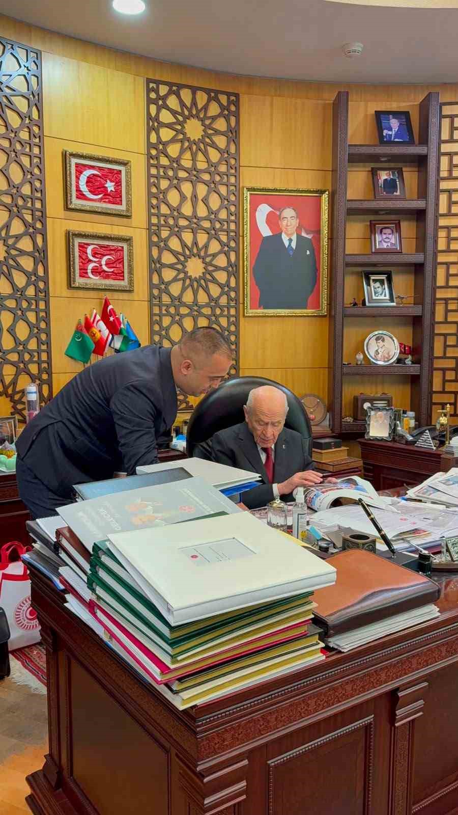 Adem Yurdagül raporunu sundu, Bahçeli Erzurum İl kongresi için tarih verdi